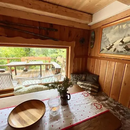 Stern Cabin 公寓 *
